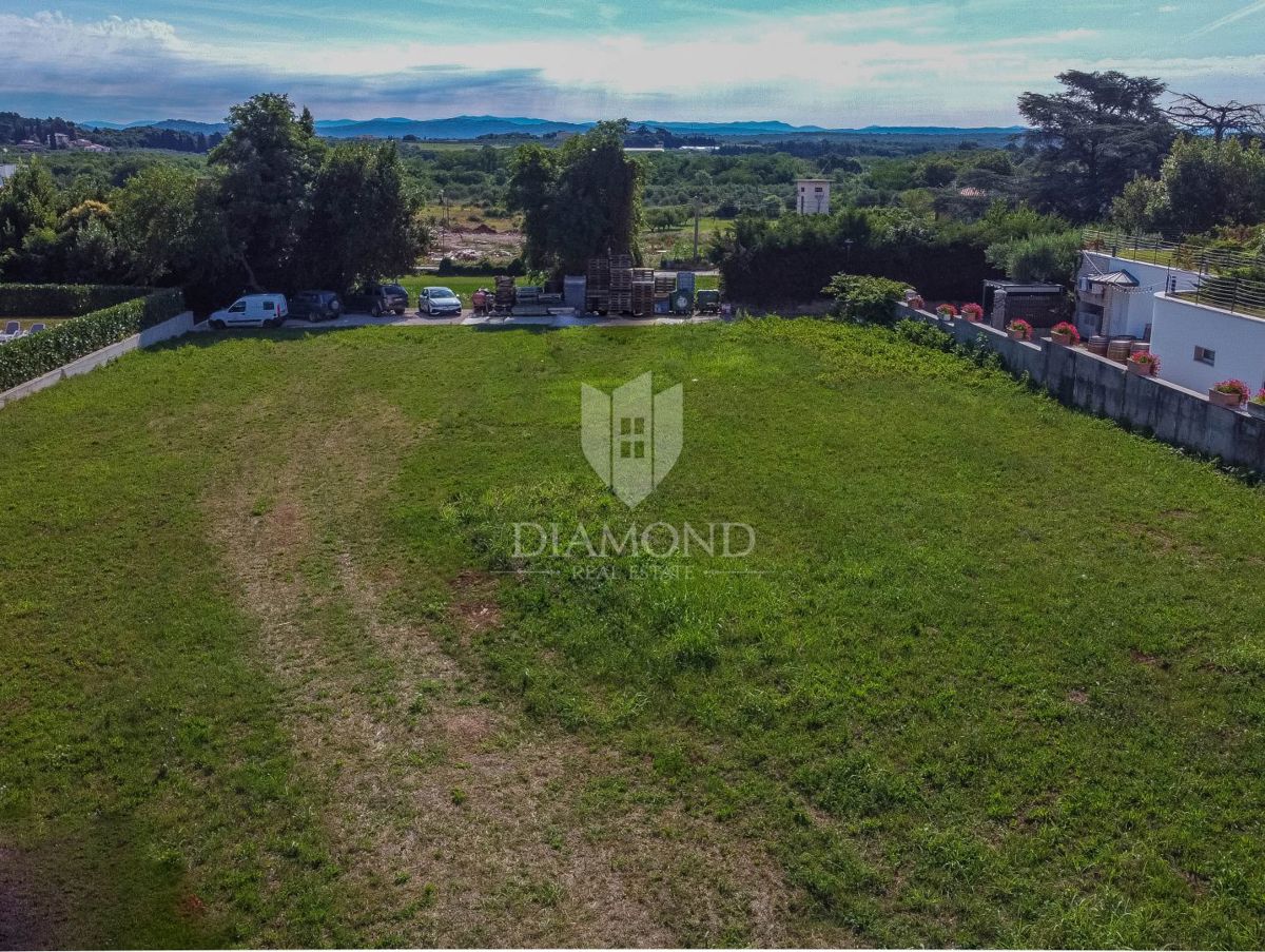 Salvore, terreno edificabile non lontano dal mare!