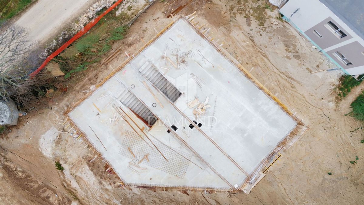 Parenzo, appartamento moderno in un nuovo edificio di qualità