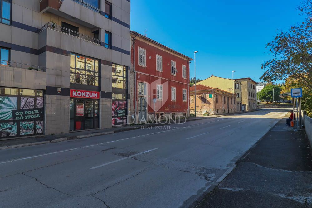 Appartamento Centar, Pula, 420m2