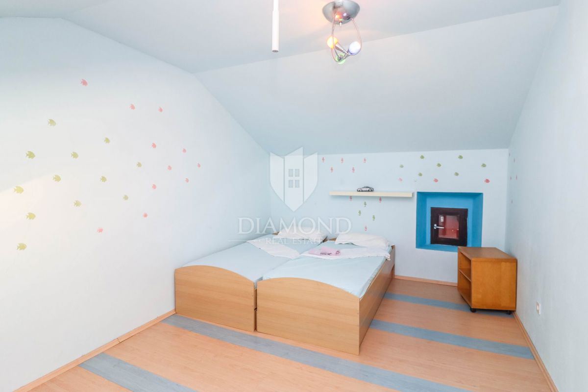 Ližnjan, casa conveniente con 3 camere da letto!