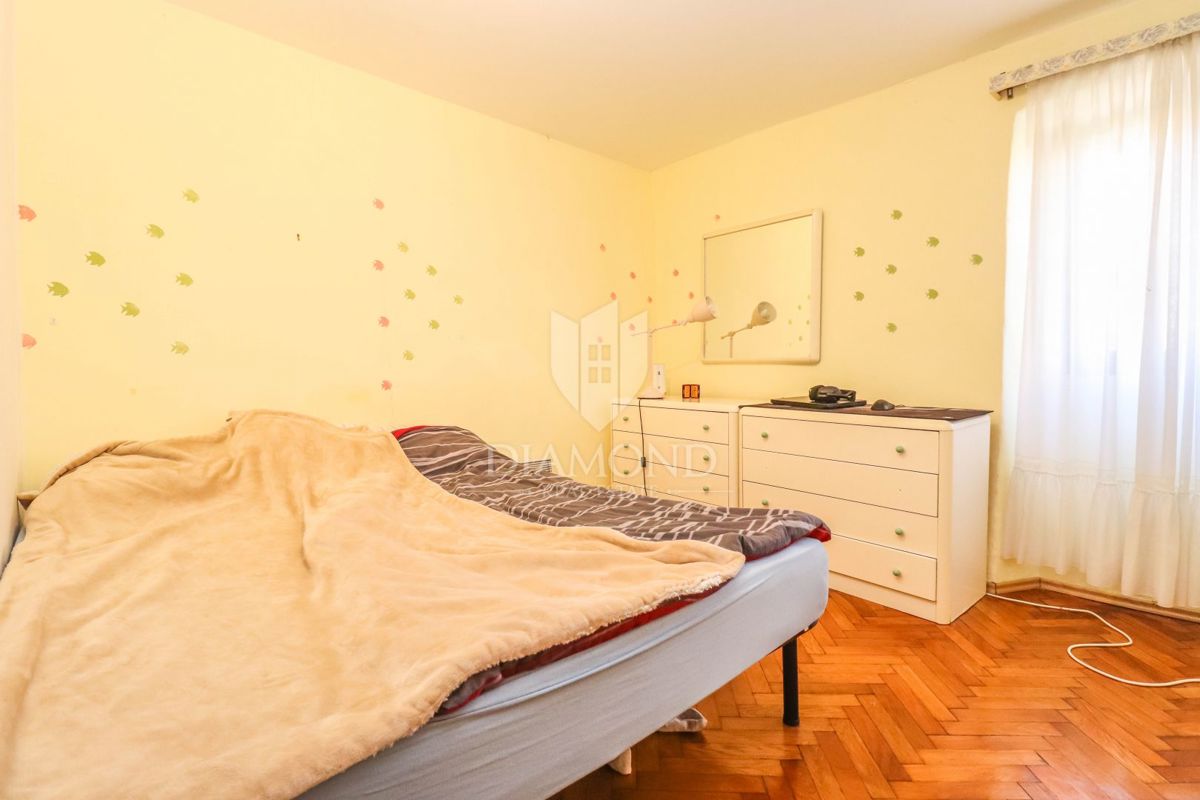 Ližnjan, casa conveniente con 3 camere da letto!