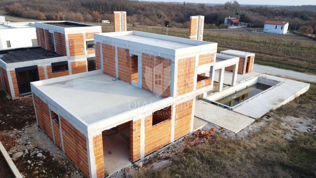 Sveti Lovreč, Fantastica villa architettonica, ROH-BAU