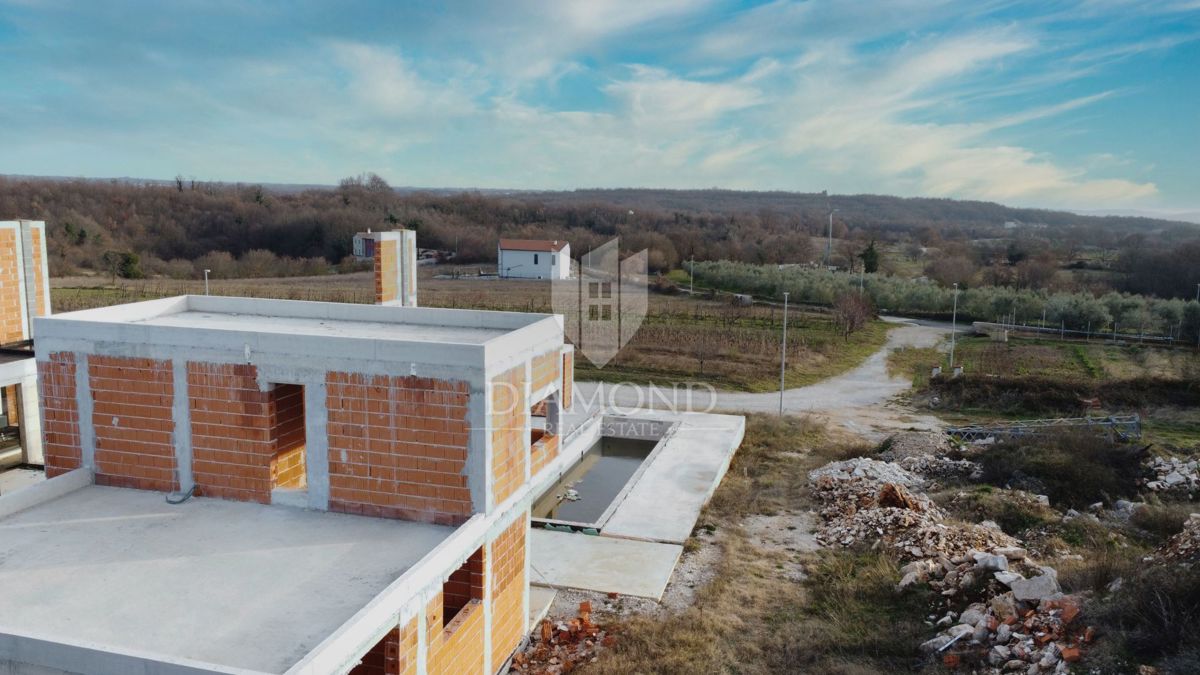 Sveti Lovreč, Fantastica villa architettonica, ROH-BAU