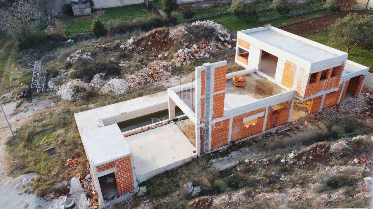 Sveti Lovreč, Fantastica villa architettonica, ROH-BAU