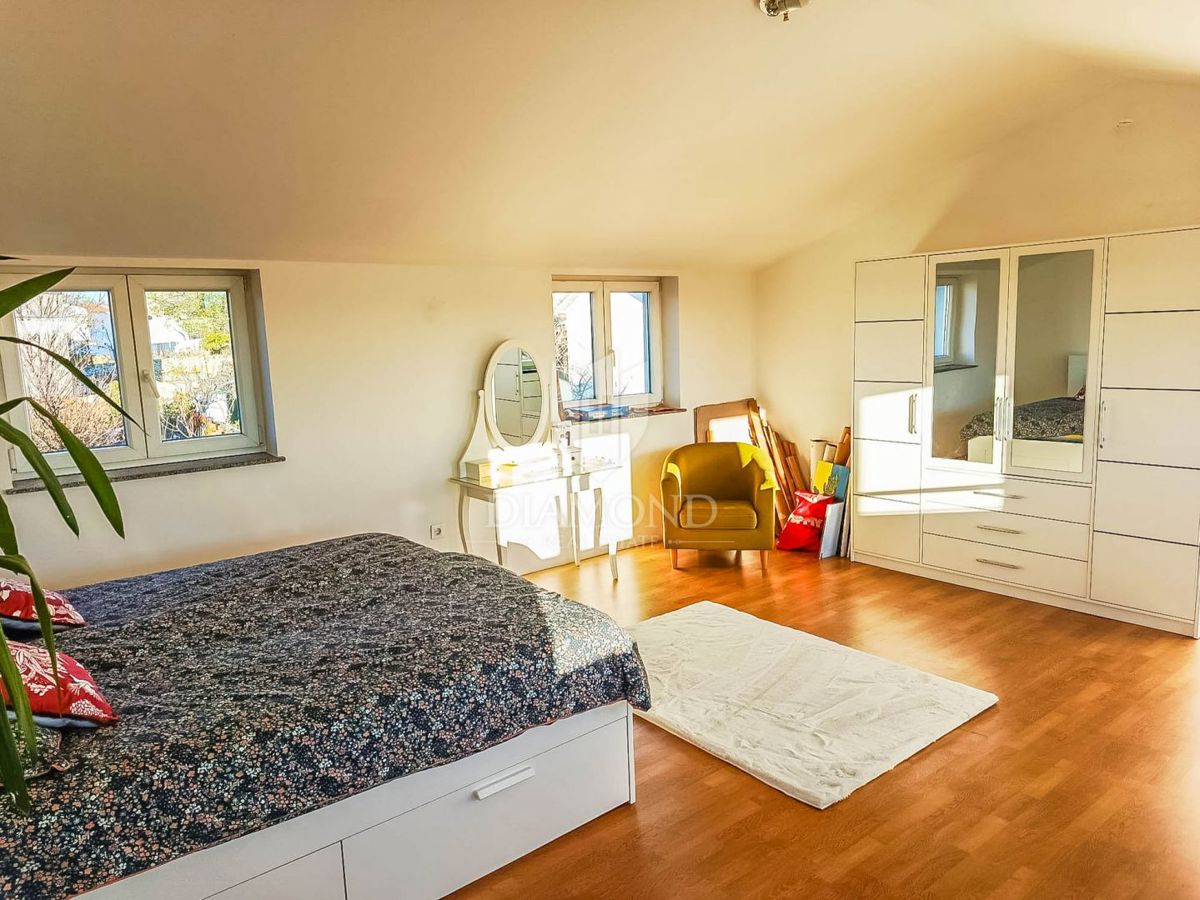 Casa Režanci, Svetvinčenat, 294m2