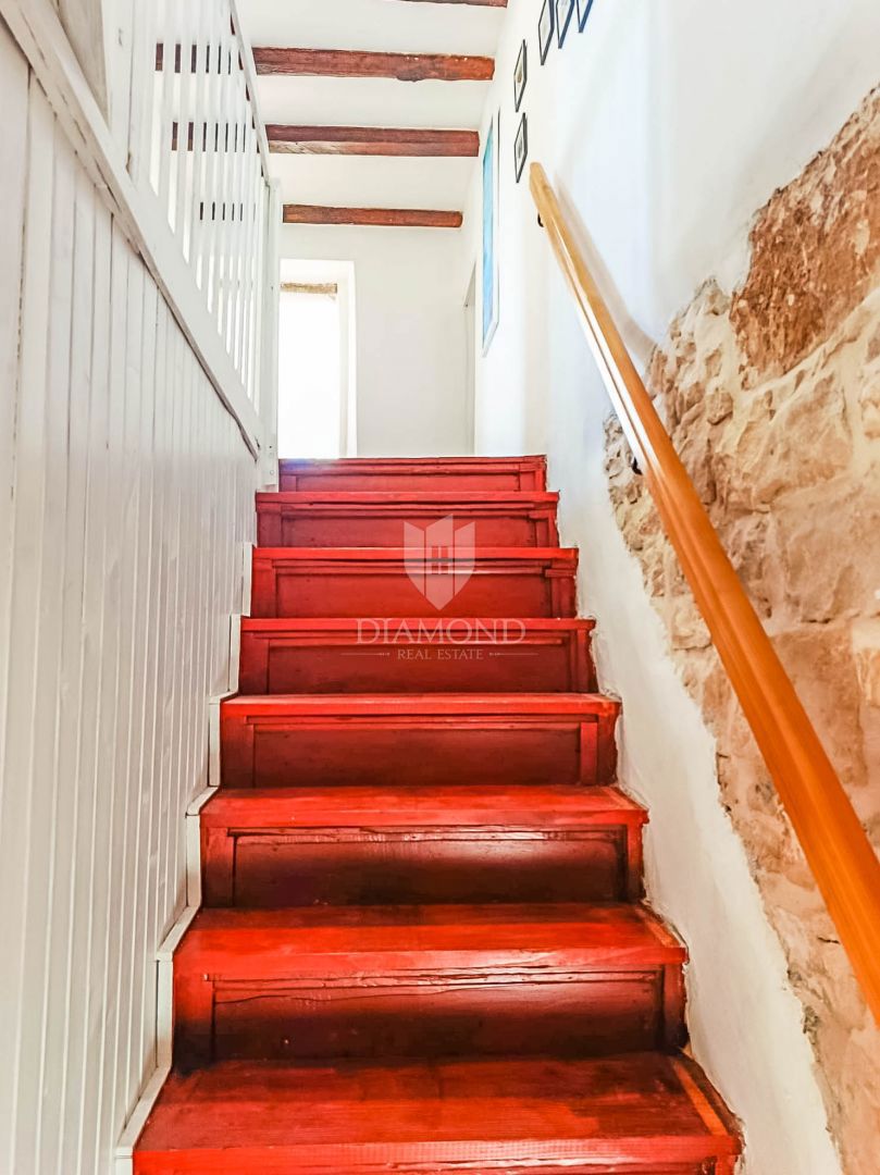 Casa Režanci, Svetvinčenat, 294m2