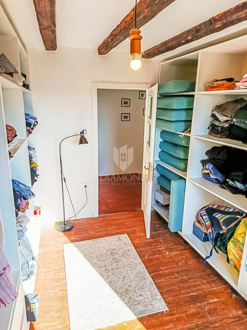 Casa Režanci, Svetvinčenat, 294m2