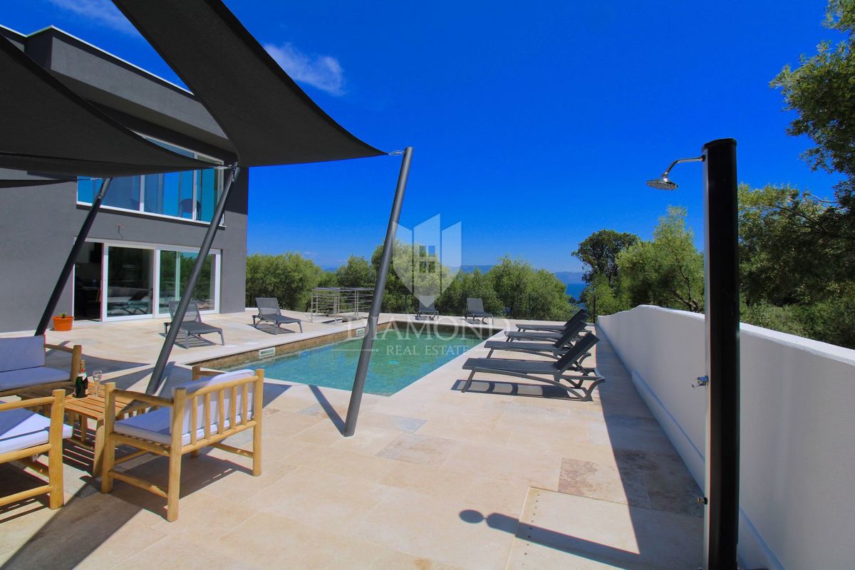 Rabac, Labin – Villa in posizione privilegiata con vista mare