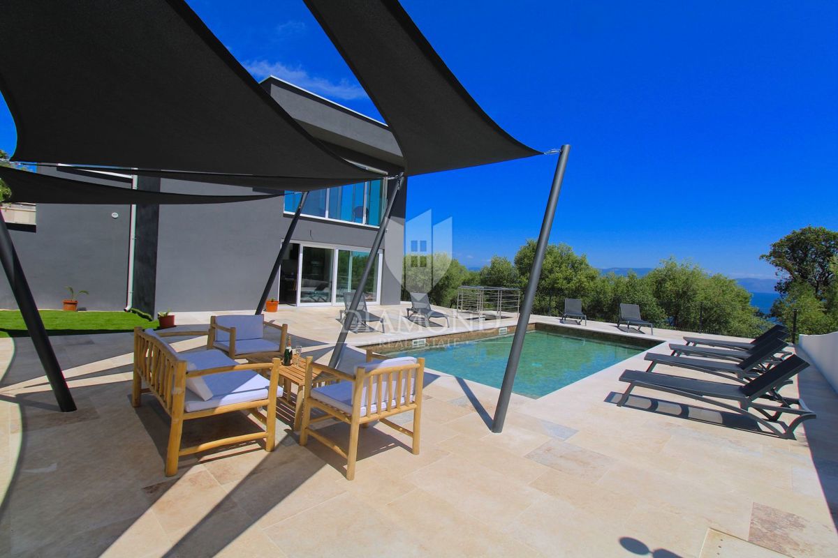 Rabac, Labin – Villa in posizione privilegiata con vista mare