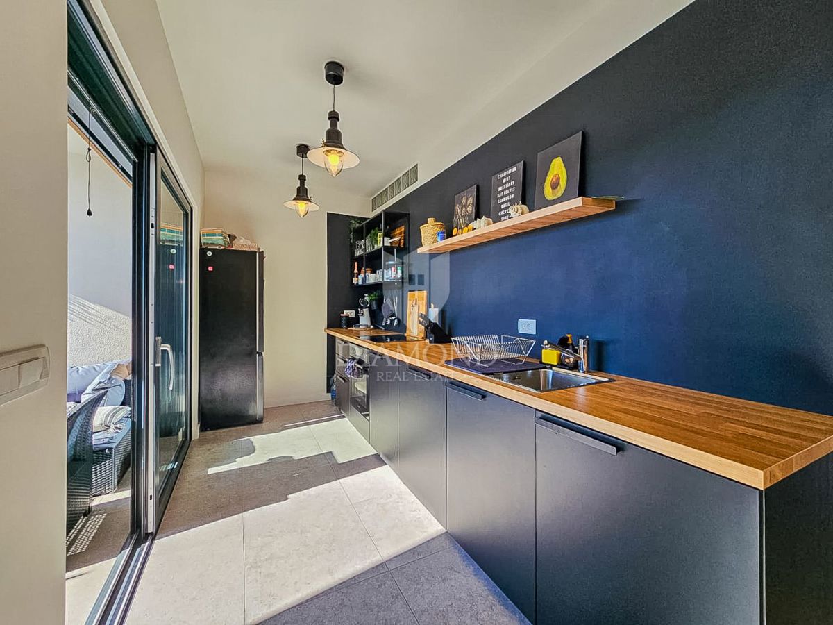 Occasione! Cittanova, moderno appartamento a 900 m dal mare!