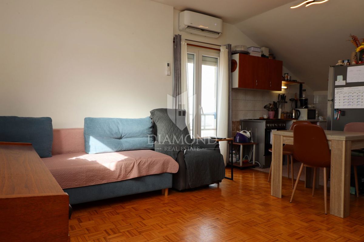 Poreč- Parenzo- Occasione, appartamento nel centro della città vecchia con vista mare