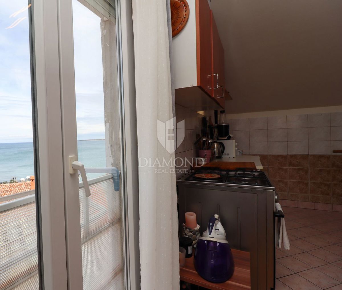 Poreč- Parenzo- Occasione, appartamento nel centro della città vecchia con vista mare