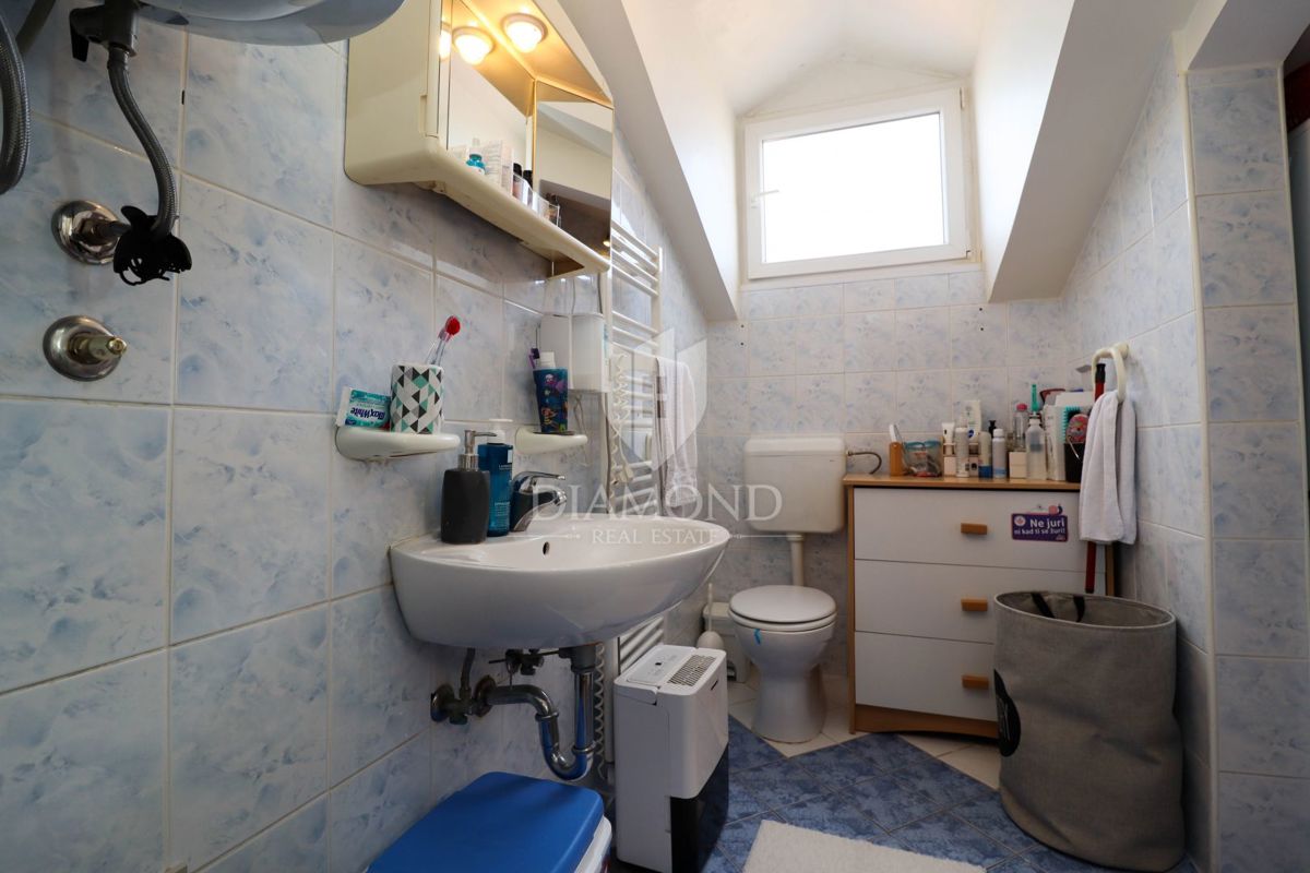 Poreč- Parenzo- Occasione, appartamento nel centro della città vecchia con vista mare