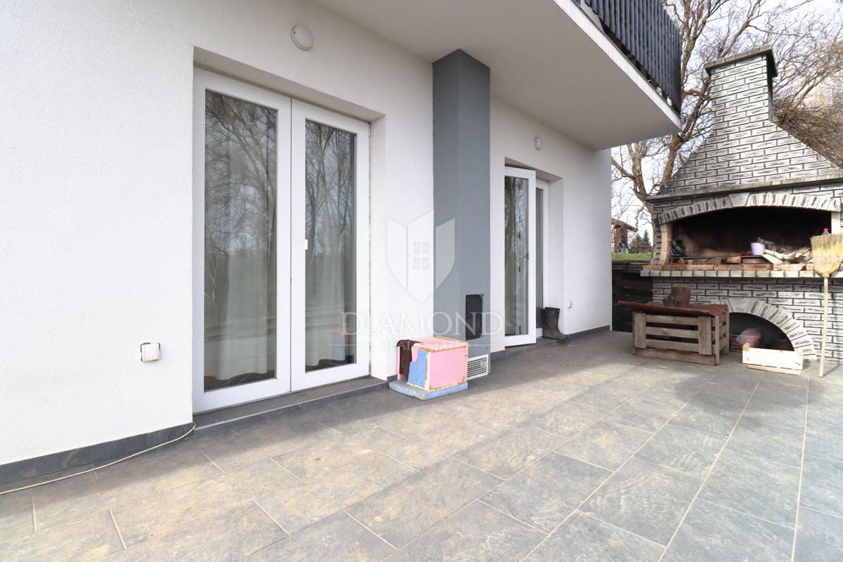 Casa Kloštar Ivanić, 124m2