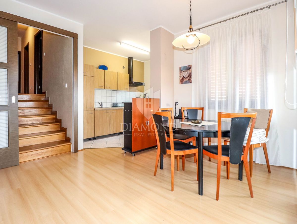 Istria, Rovigno, appartamento vicino al centro con due camere da letto e terrazza