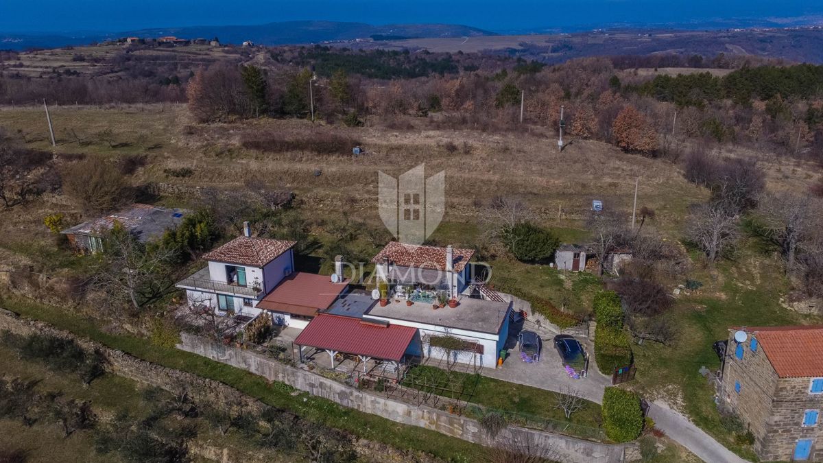 Buie, dintorni - bella casa unifamiliare su un terreno soleggiato!