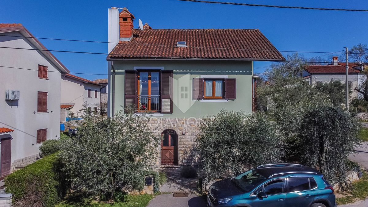 Buje, dintorni, casa indipendente con vista mare!