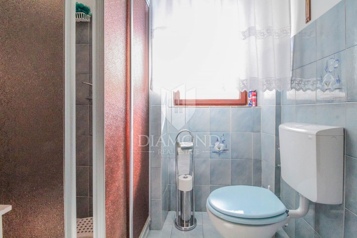 Buje, dintorni, casa indipendente con vista mare!