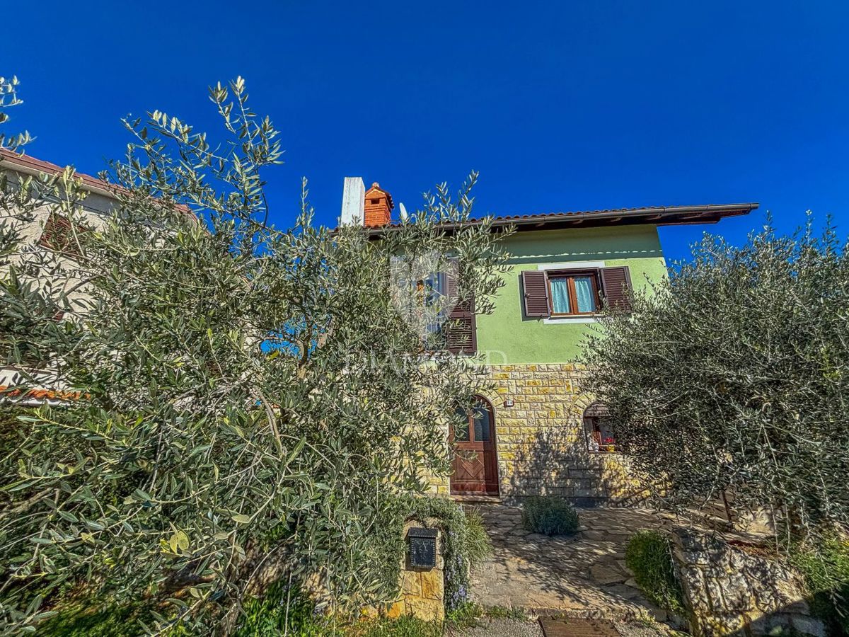 Buje, dintorni, casa indipendente con vista mare!