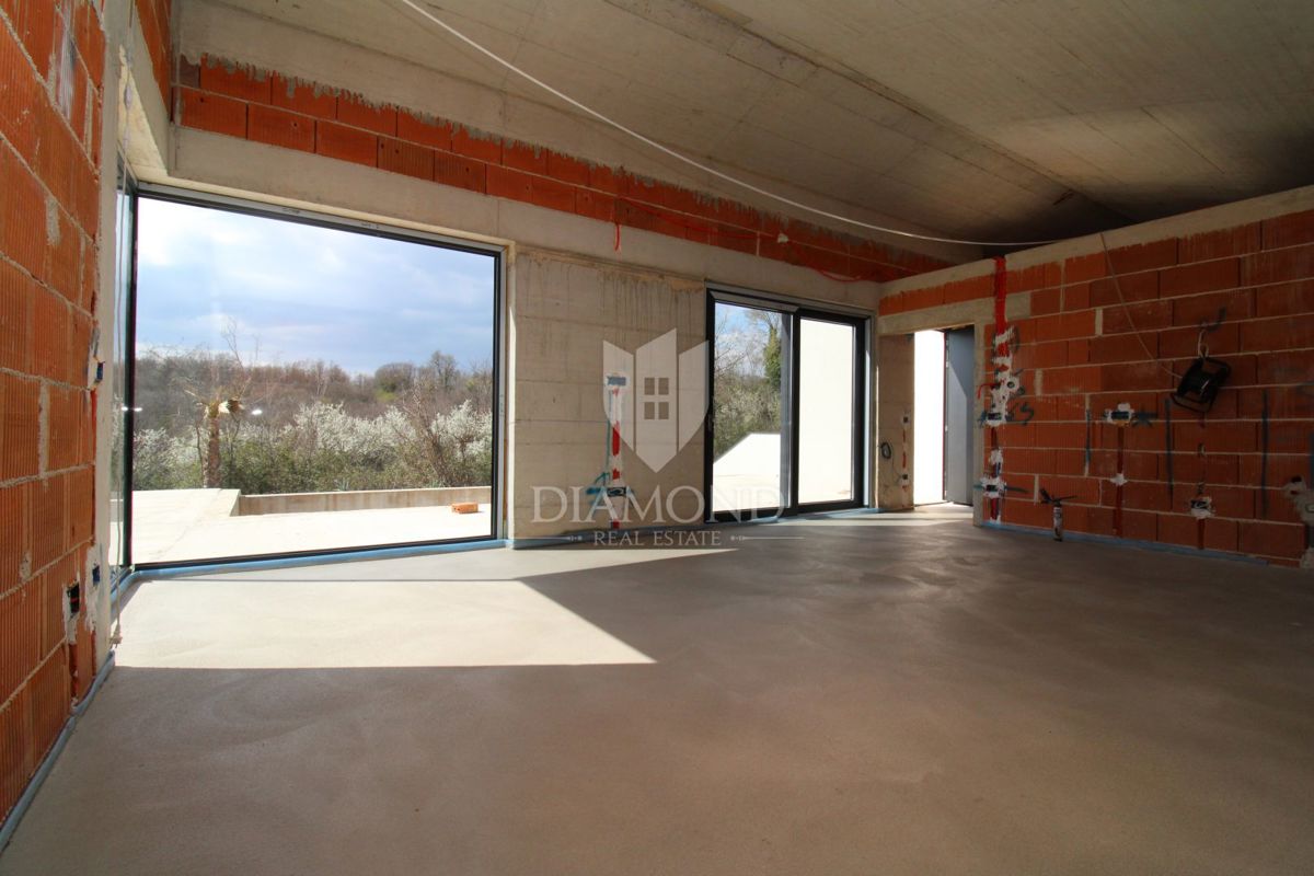 Barban, moderna casa bifamiliare con piscina