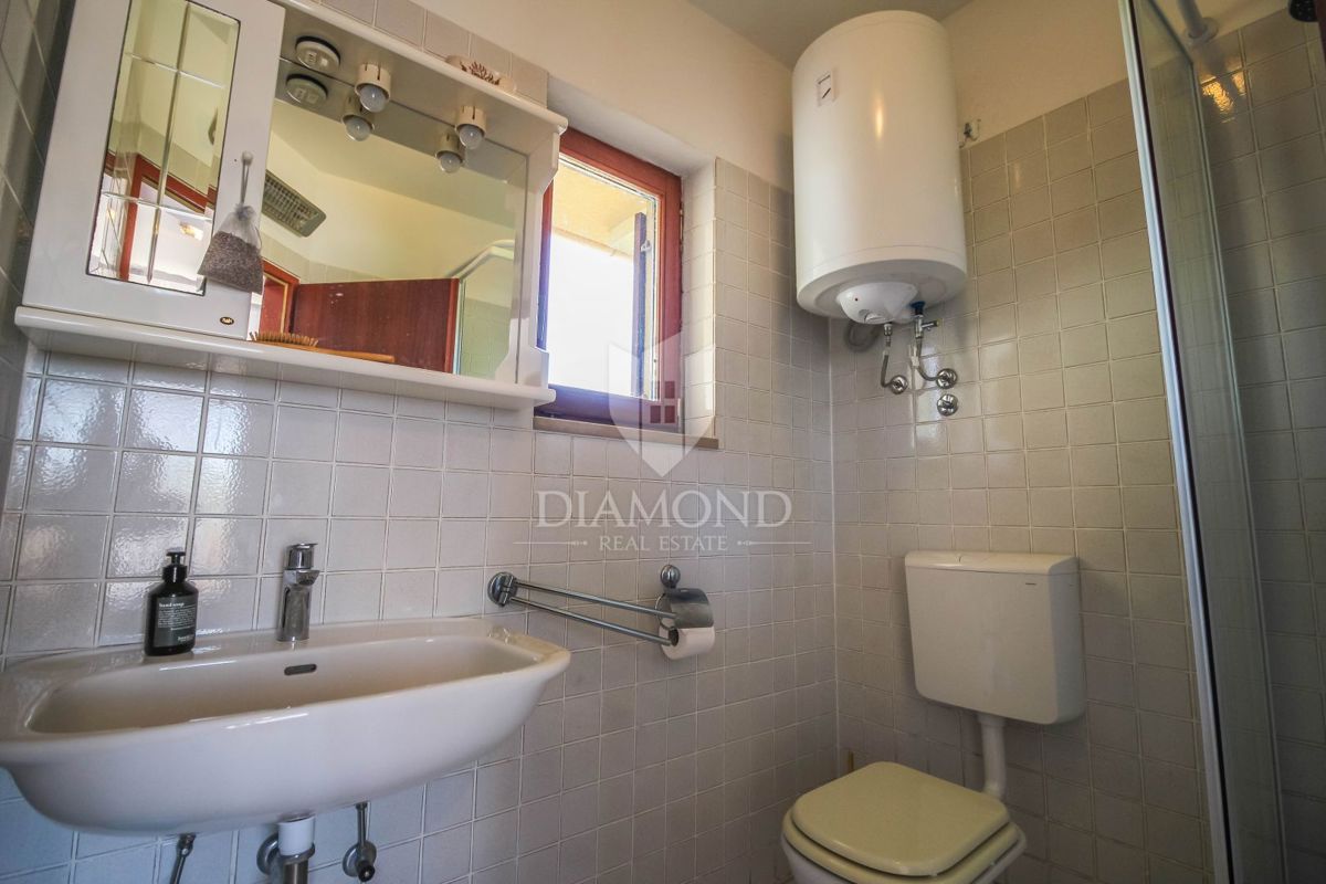 Galižana, casa con due appartamenti e uliveto