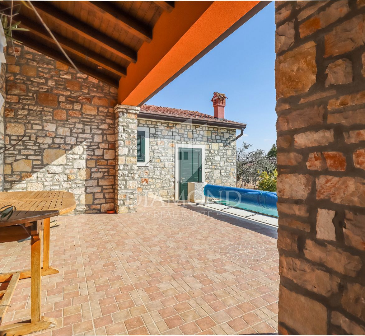 Parenzo, casa in pietra casa indipendente