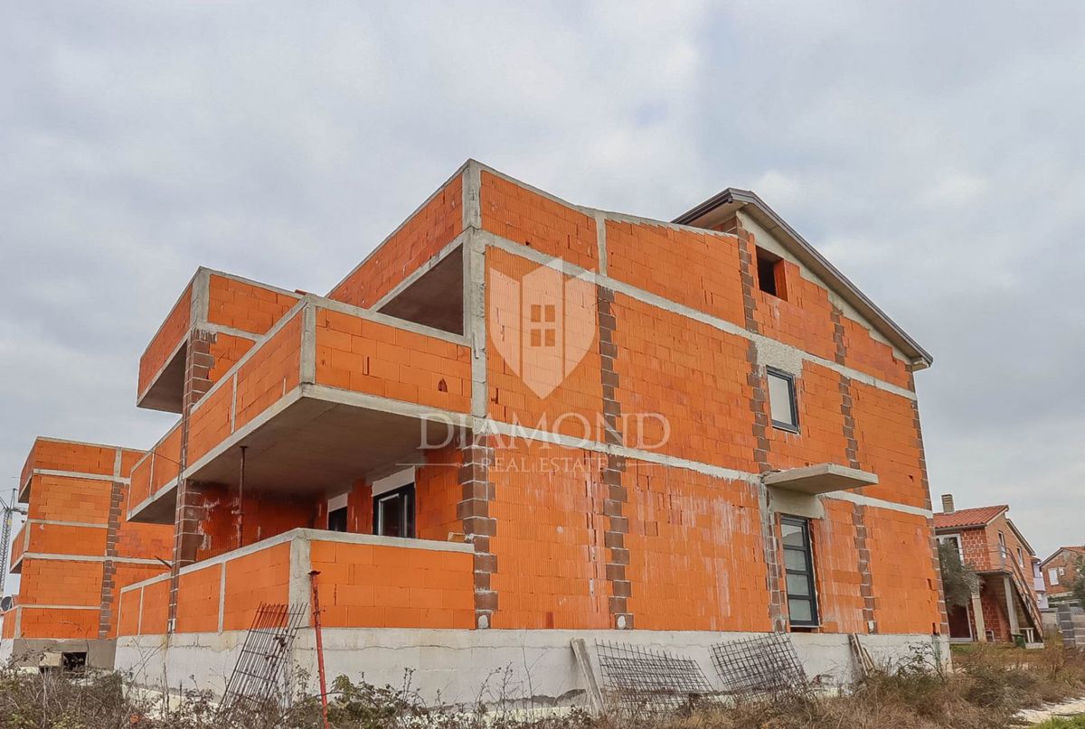 Fasana, dintorni, casa bifamiliare con vista mare