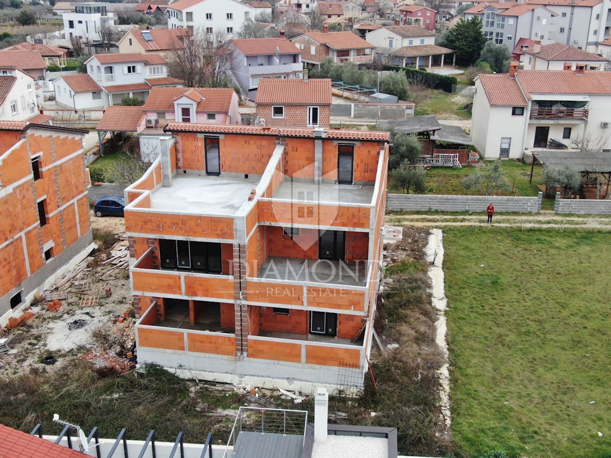 Fasana, dintorni, casa bifamiliare con vista mare