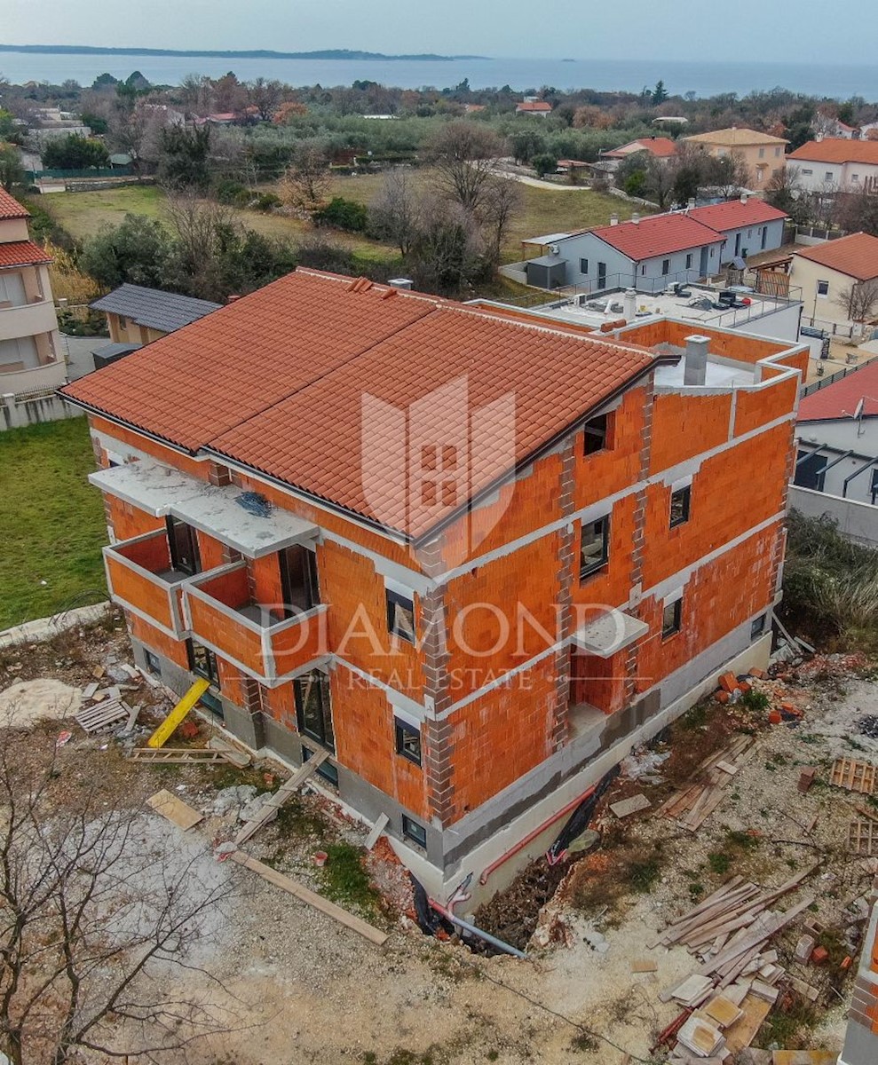 Fasana, dintorni, casa bifamiliare con vista mare