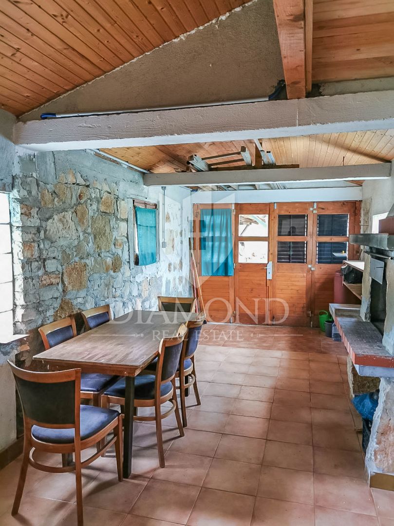 Rovigno, dintorni, proprietà con potenziale