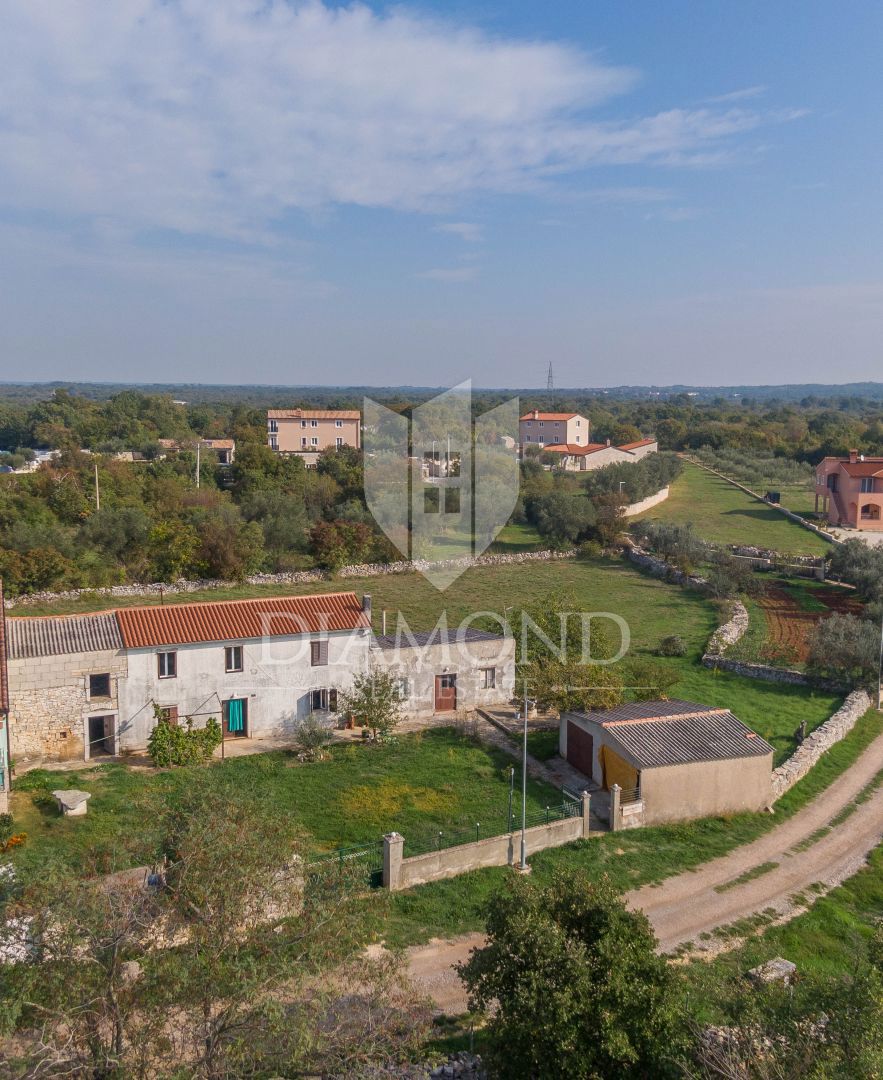 Dignano, dintorni, casa con ampio giardino