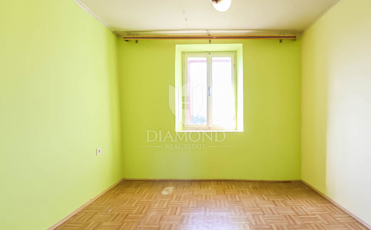 Dignano, dintorni, casa con ampio giardino