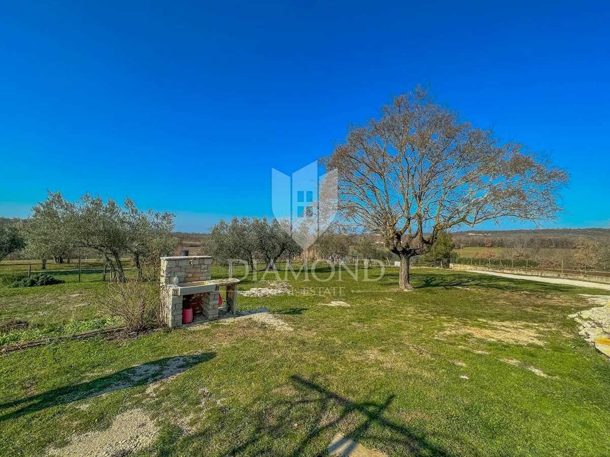 Zona Umago, casa ristrutturata con vista mare