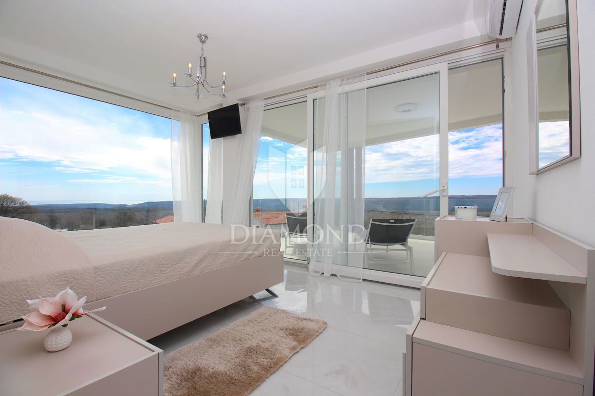 Labin, dintorni, casa di lusso con vista mare