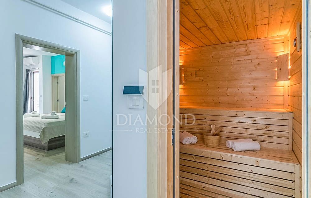 Pula, Grande casa con piscina in una posizione ambita