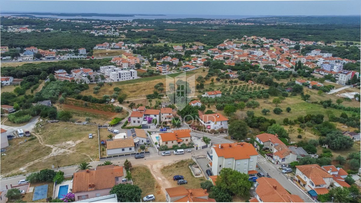 Pula, una casa imponente con piscina e vista sul mare