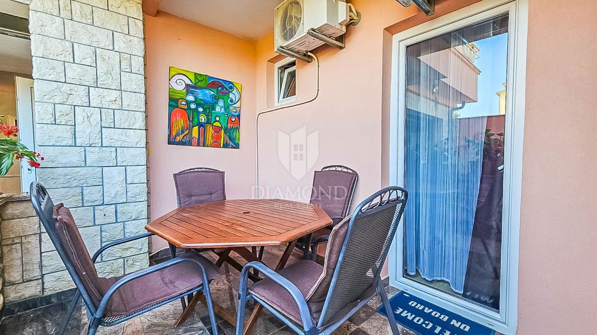 Pula, una casa imponente con piscina e vista sul mare