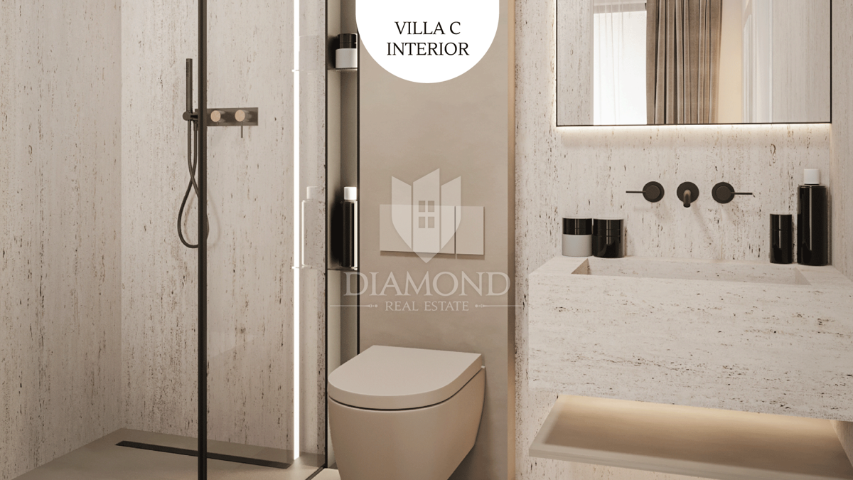 Umago! Villa di lusso a 100 metri dal mare!