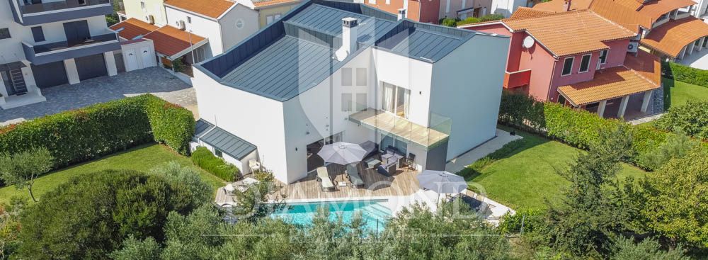 Banjole, prestigiosa villa a 300mt dal mare