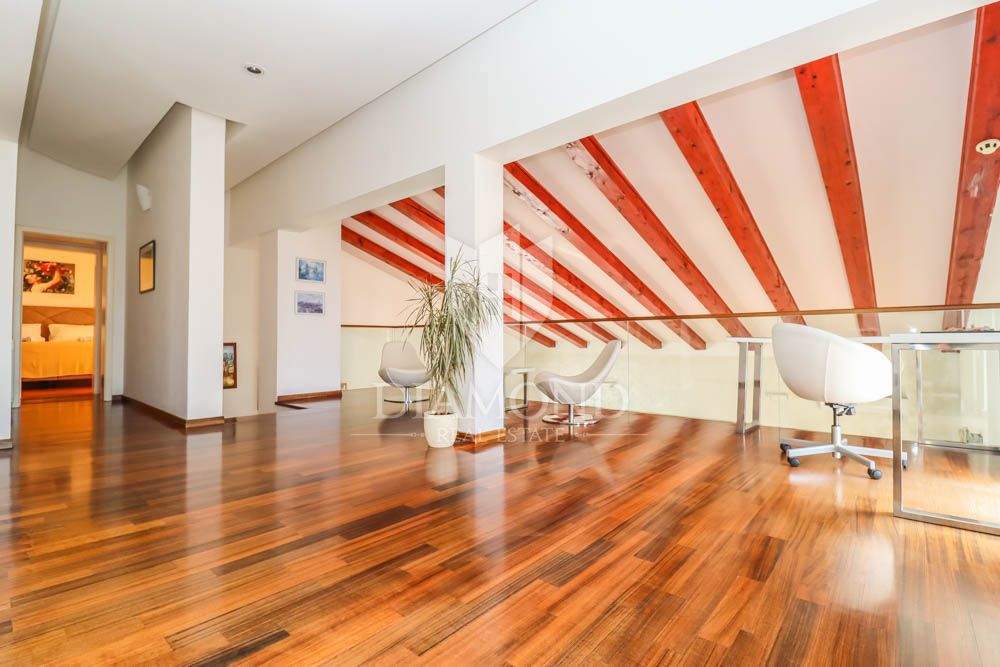 Banjole, prestigiosa villa a 300mt dal mare
