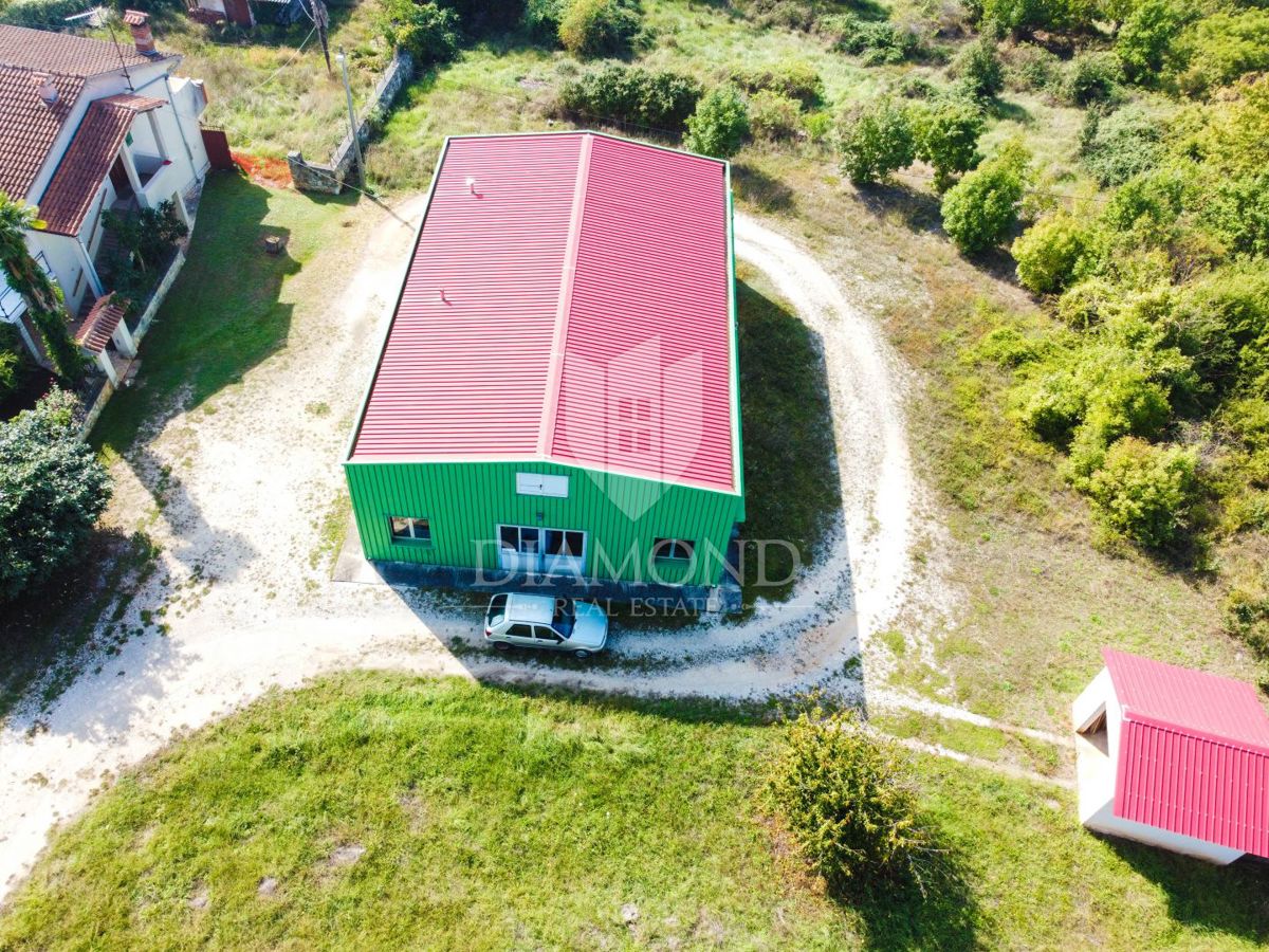 Parenzo, dintorni, terreno edificabile con potenziale!