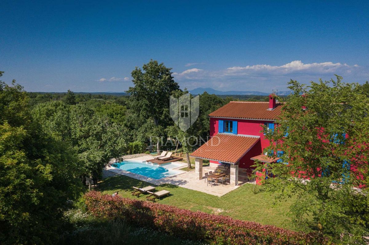 Barbana, dintorni, casa in una bella posizione