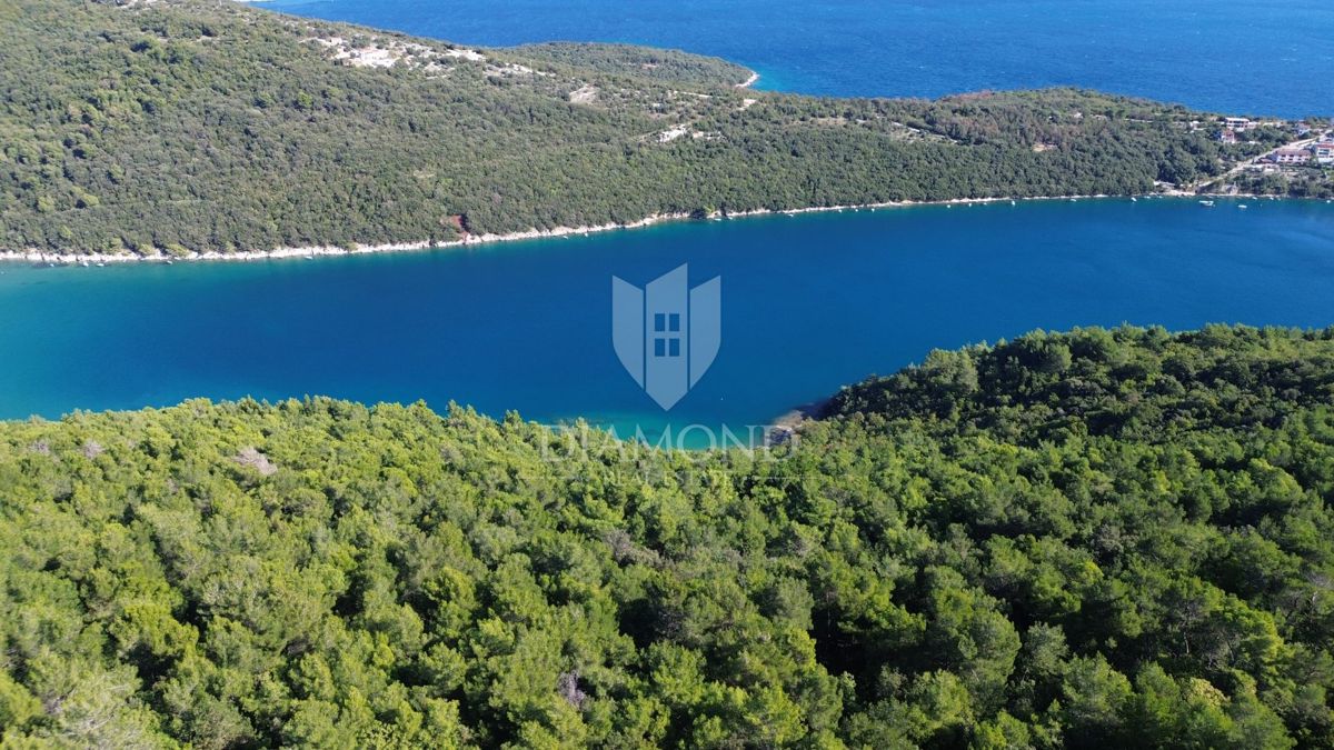 Albona, dintorni, terreno edificabile con vista mare
