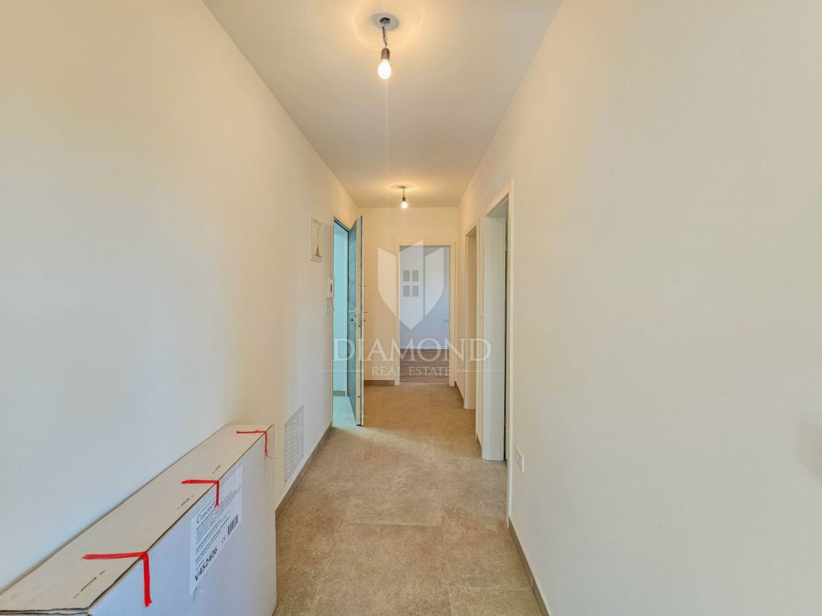 Umago, dintorni! Bellissimo appartamento in un moderno edificio nuovo!