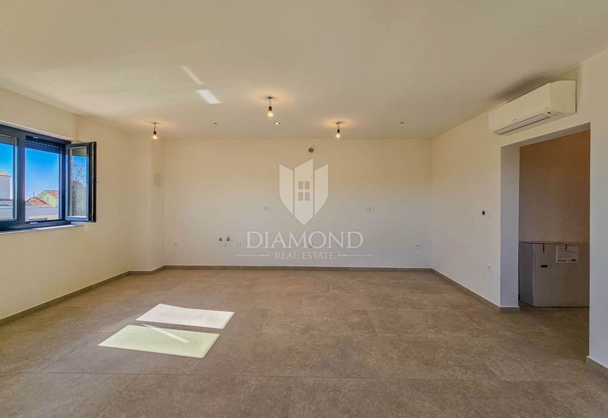 Umago, dintorni! Bellissimo appartamento in un moderno edificio nuovo!