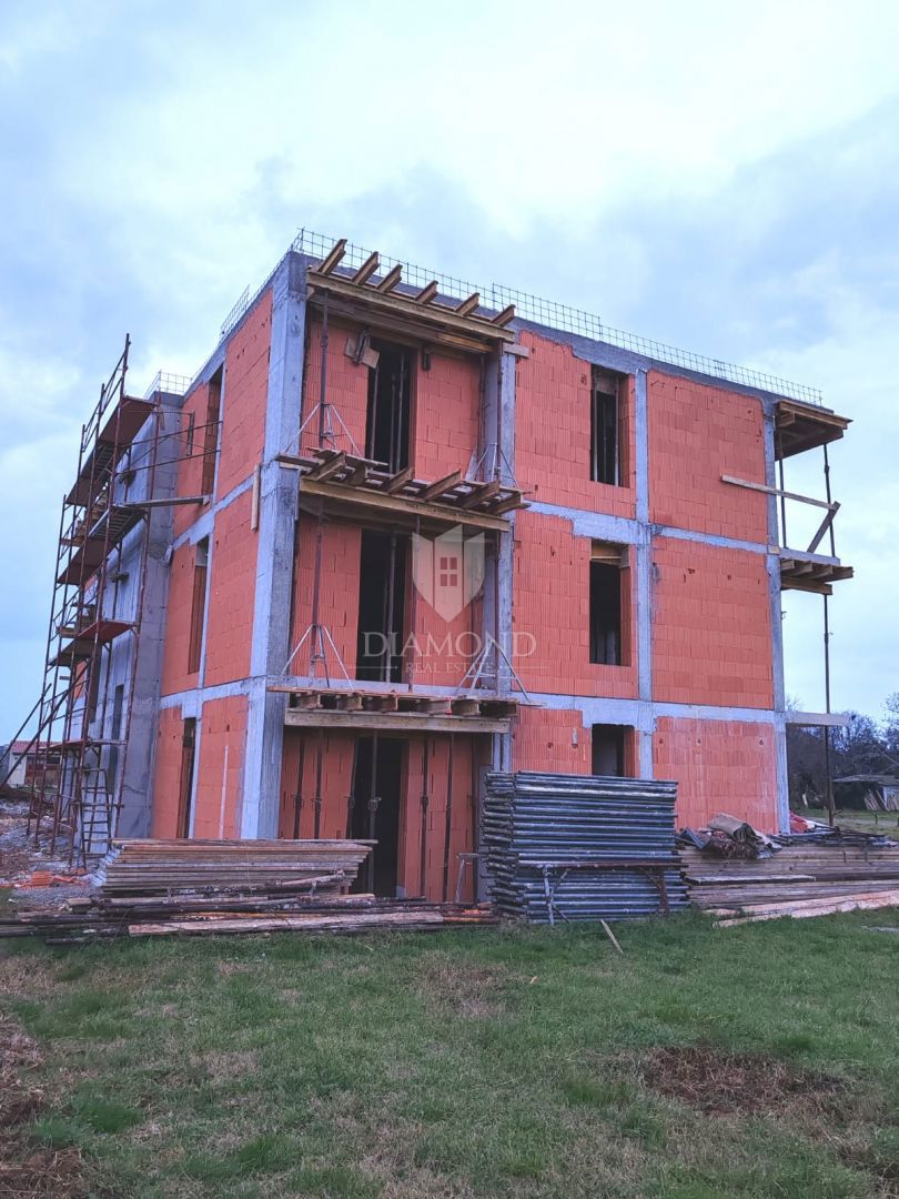 Appartamento moderno ed eccellente nelle vicinanze di Pola, nuova costruzione!