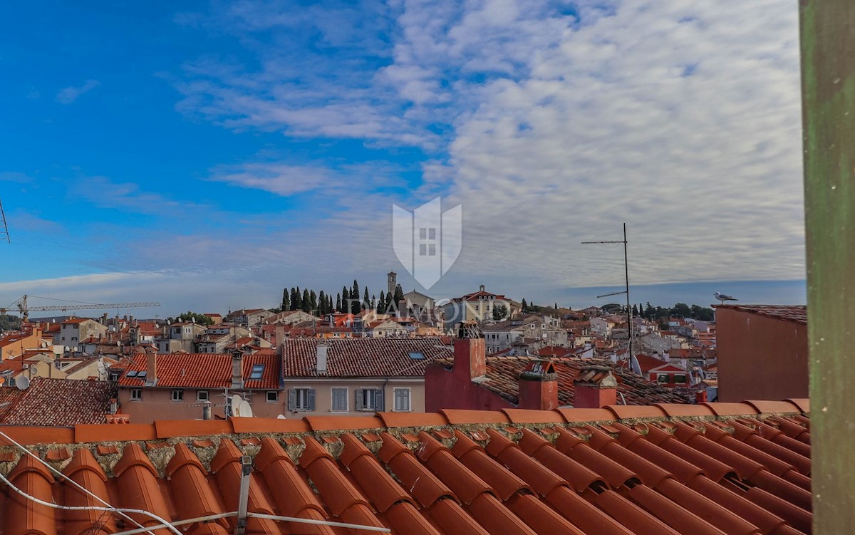 Rovigno, appartamento con vista impressionante sulla città e sul mare