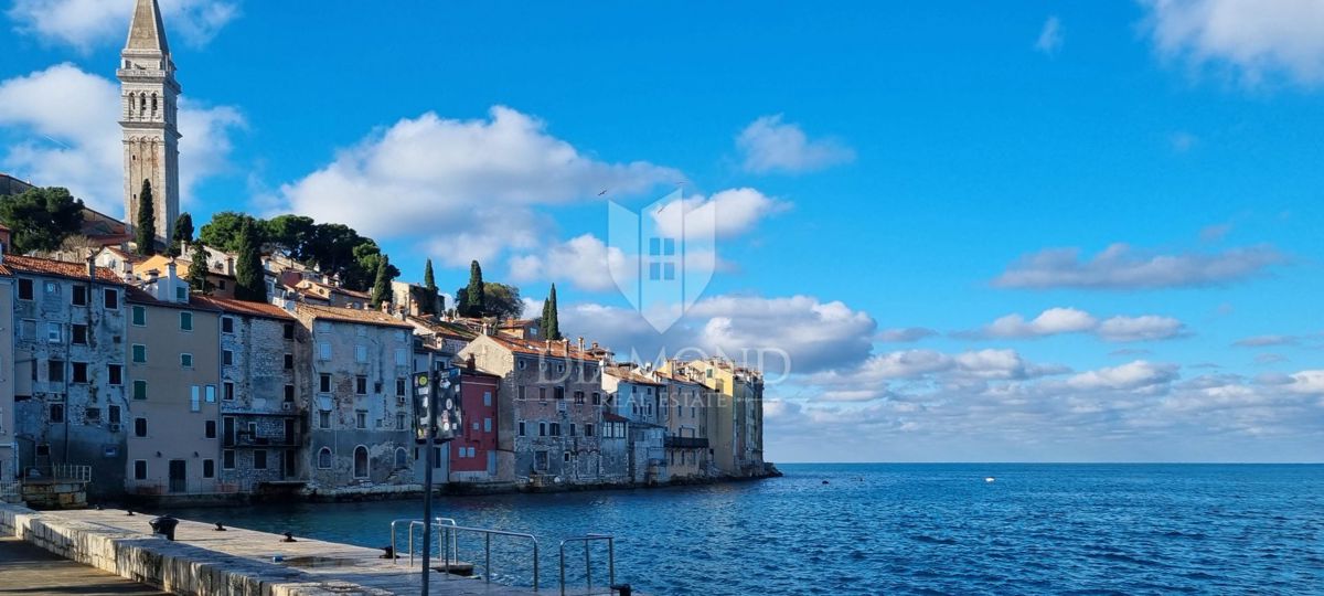 Rovigno, appartamento con vista impressionante sulla città e sul mare