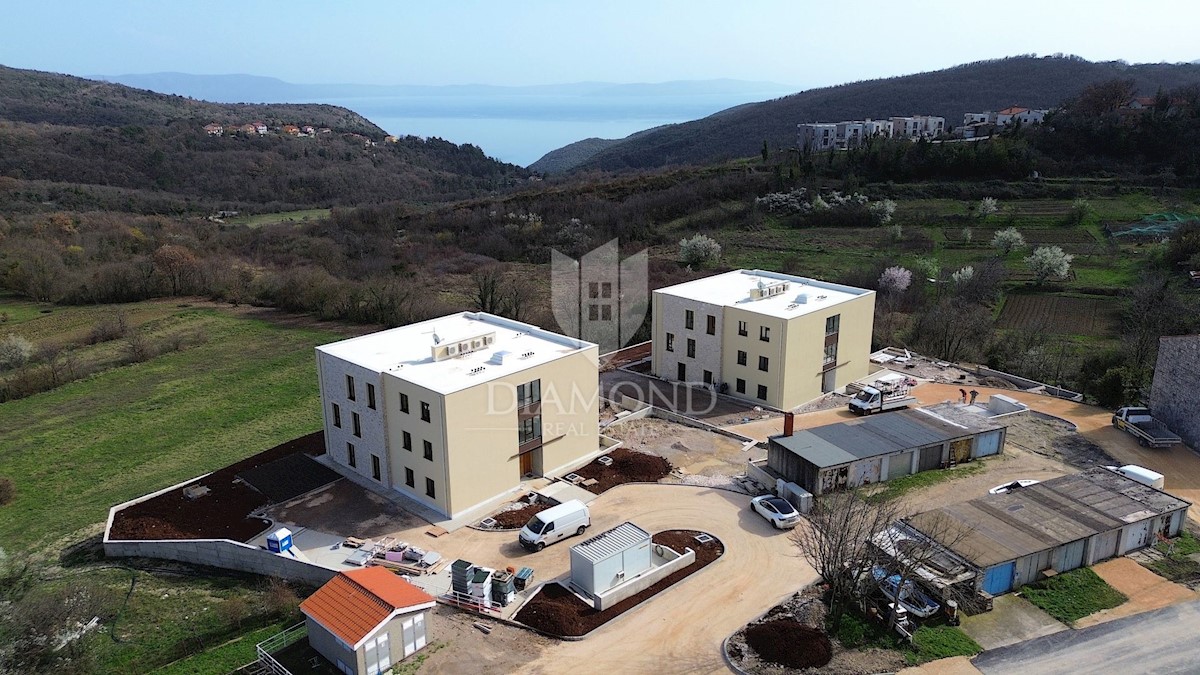 Labin, attico di lusso con vista mare 