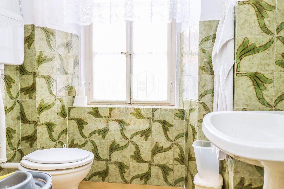 Umago, dintorni - Appartamento su due piani con vista sul mare!